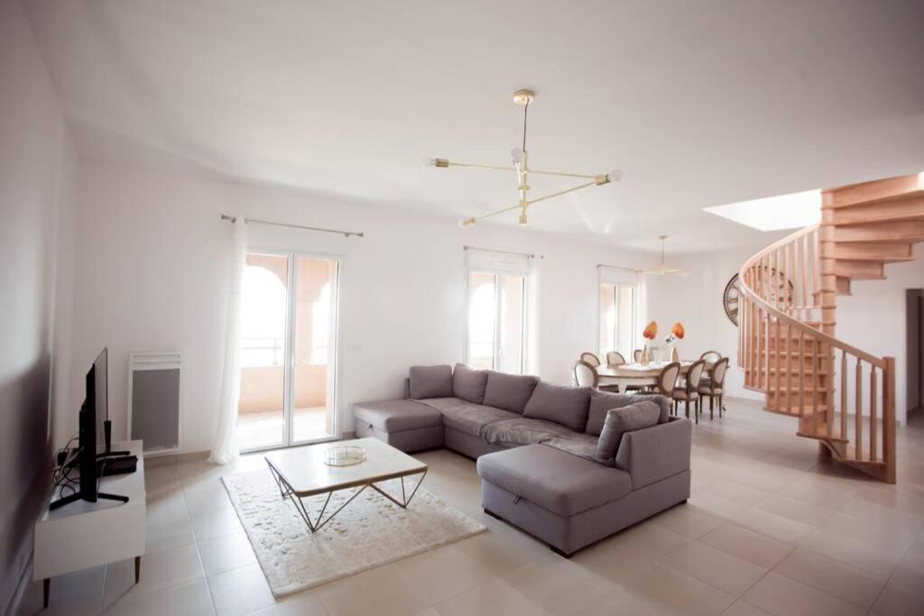 Magnifique Appartement Avec Vue Imprenable La Londe-les-Maures Esterno foto